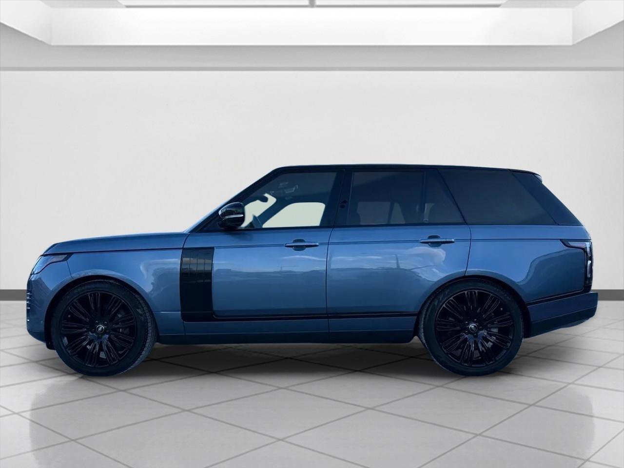 Used 2020 Land Rover Range Rover HSE image 2