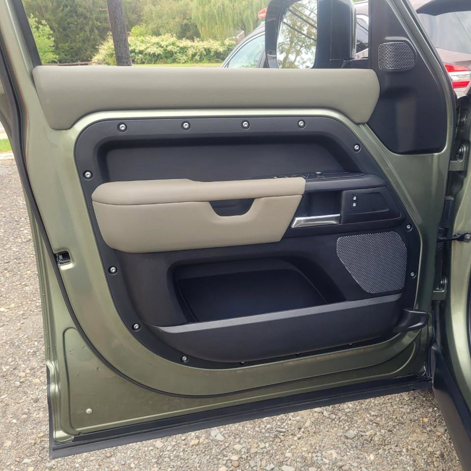 Used 2020 Land Rover Defender 110 S AWD/4WD image 10