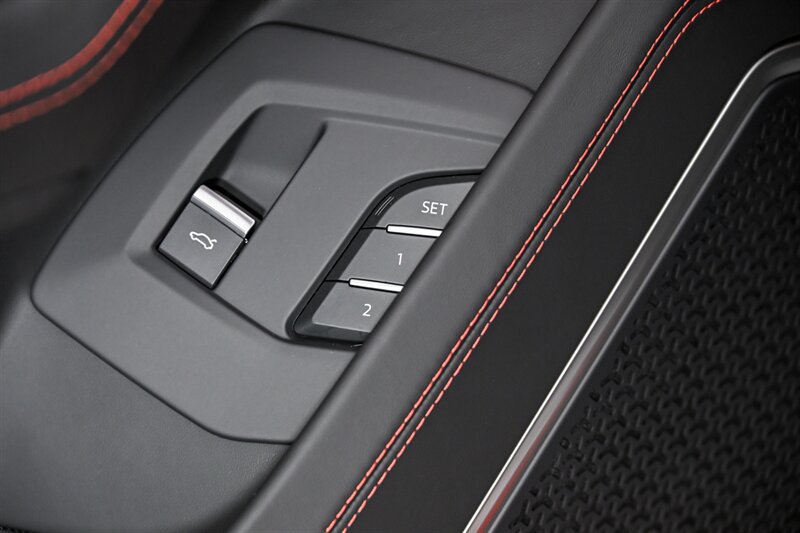 Used 2021 Lamborghini Urus AWD/4WD image 15