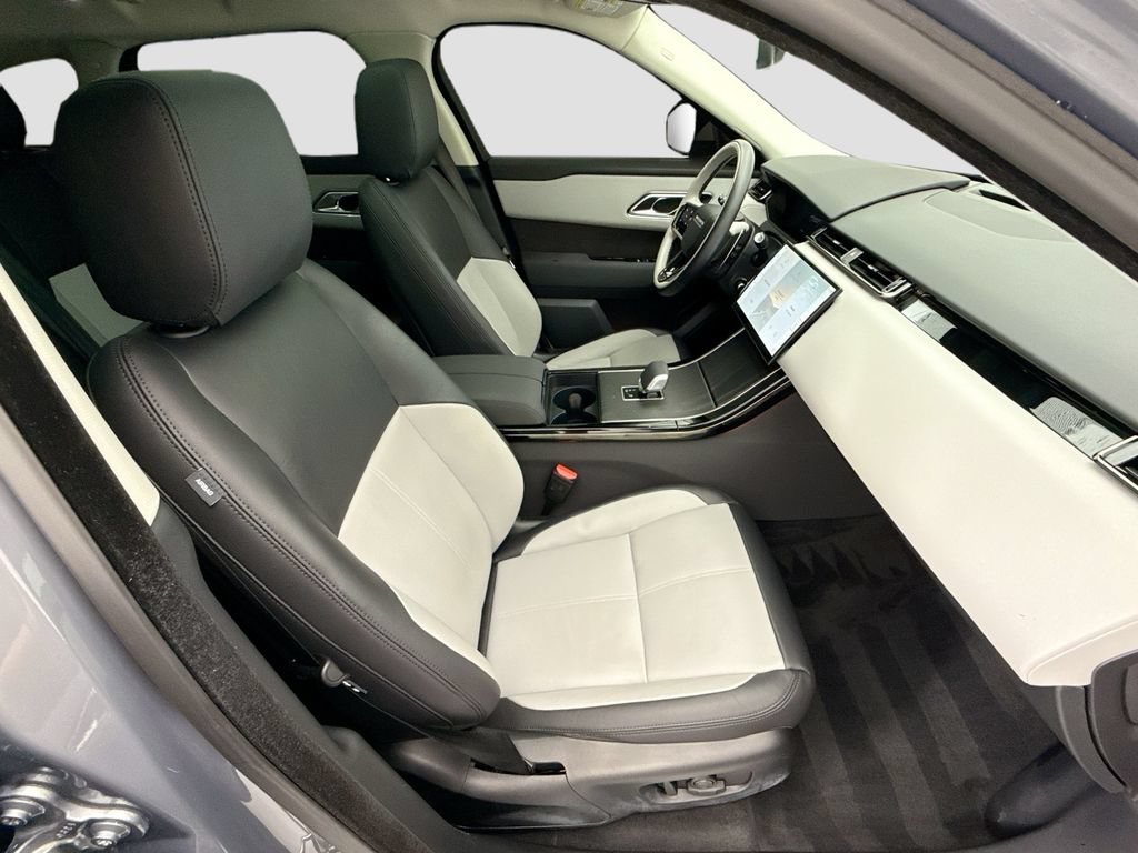 Used 2025 Land Rover Range Rover Velar S AWD/4WD image 19
