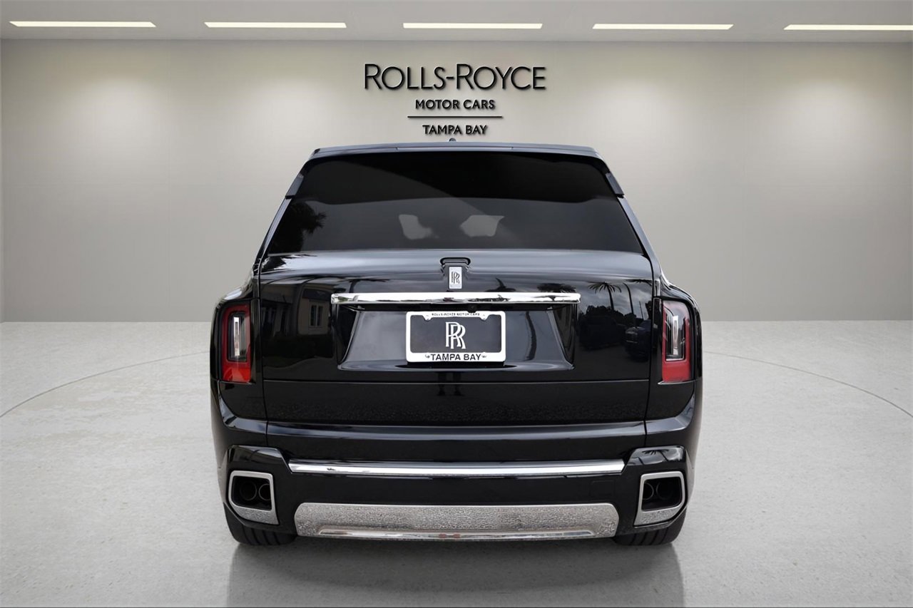 Used 2025 Rolls-Royce Cullinan image 6