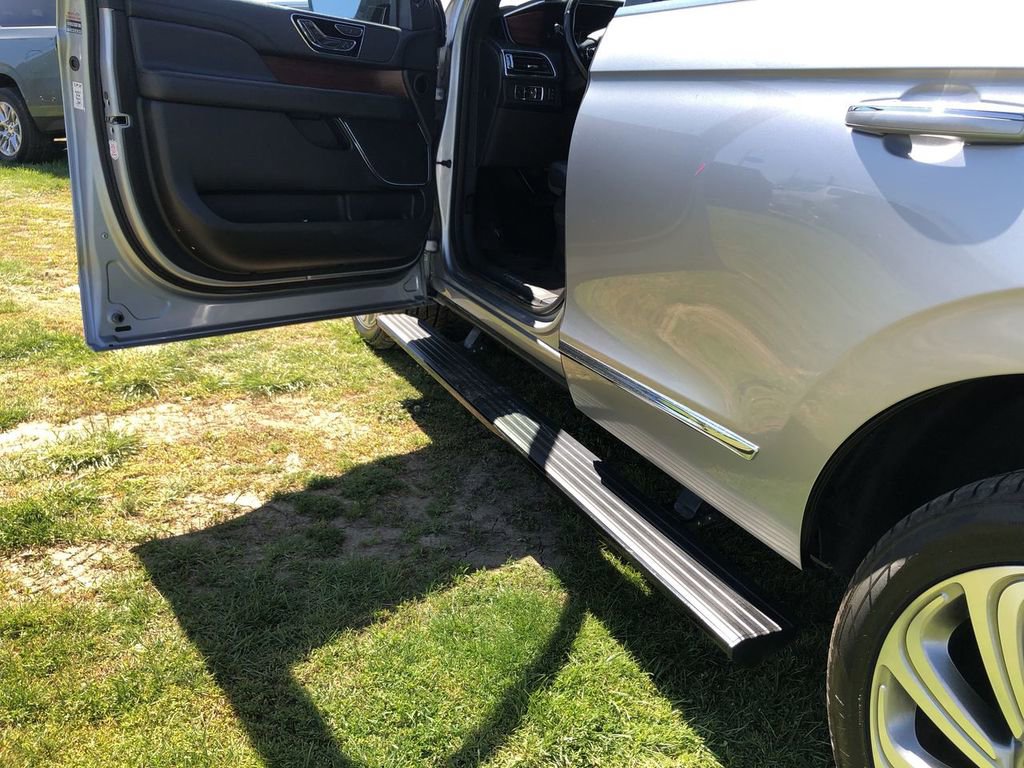 Used 2023 Lincoln Navigator Reserve AWD/4WD image 27