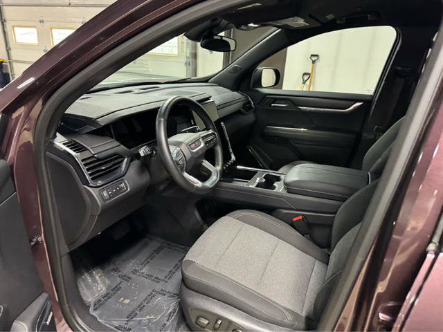 Used 2025 GMC Acadia Elevation AWD/4WD image 15