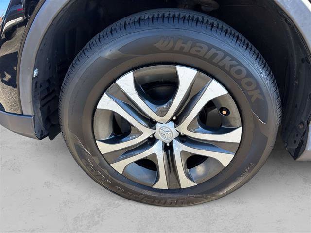 Used 2016 Toyota RAV4 LE image 7