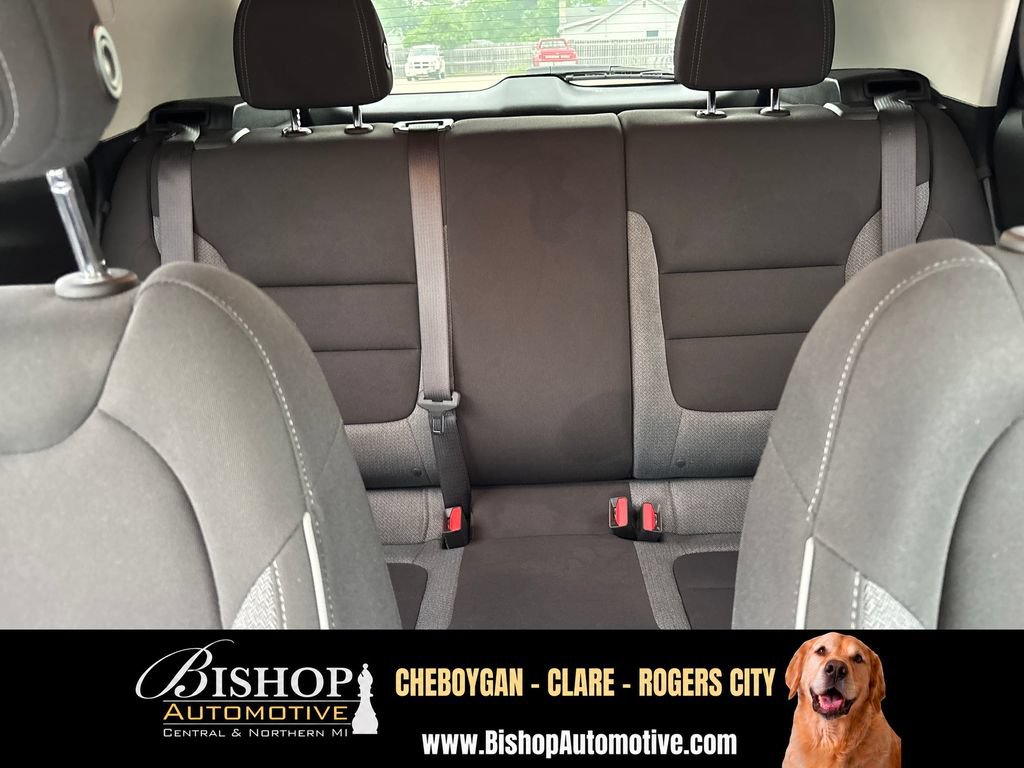 Used 2024 Chevrolet TrailBlazer LT AWD/4WD image 23