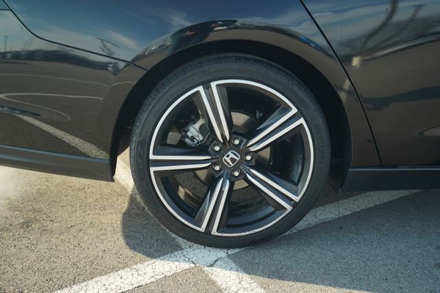 Used 2023 Honda Accord Sport image 41
