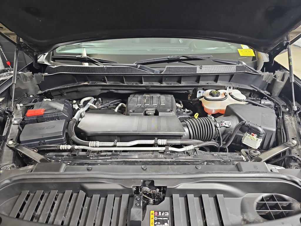 Certified 2024 Chevrolet Silverado 1500 LT AWD/4WD image 35