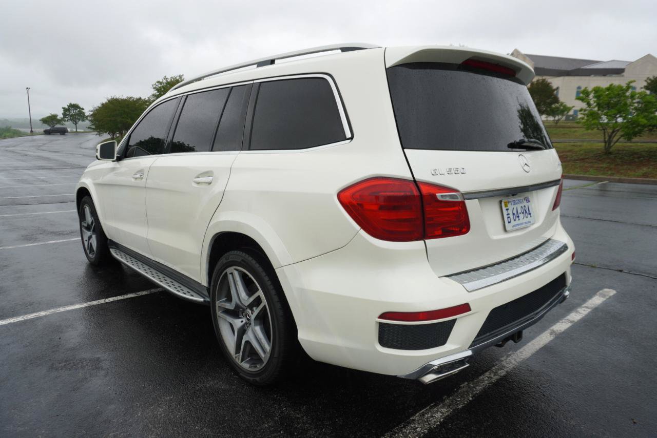 Used 2013 Mercedes-Benz GL 550 4MATIC image 11