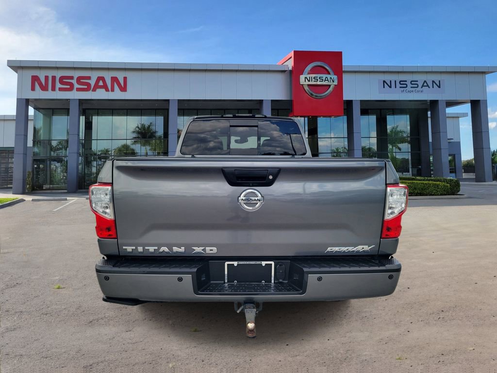 Used 2019 Nissan Titan PRO-4X w/ Pro-4x Convenience Package AWD/4WD image 5