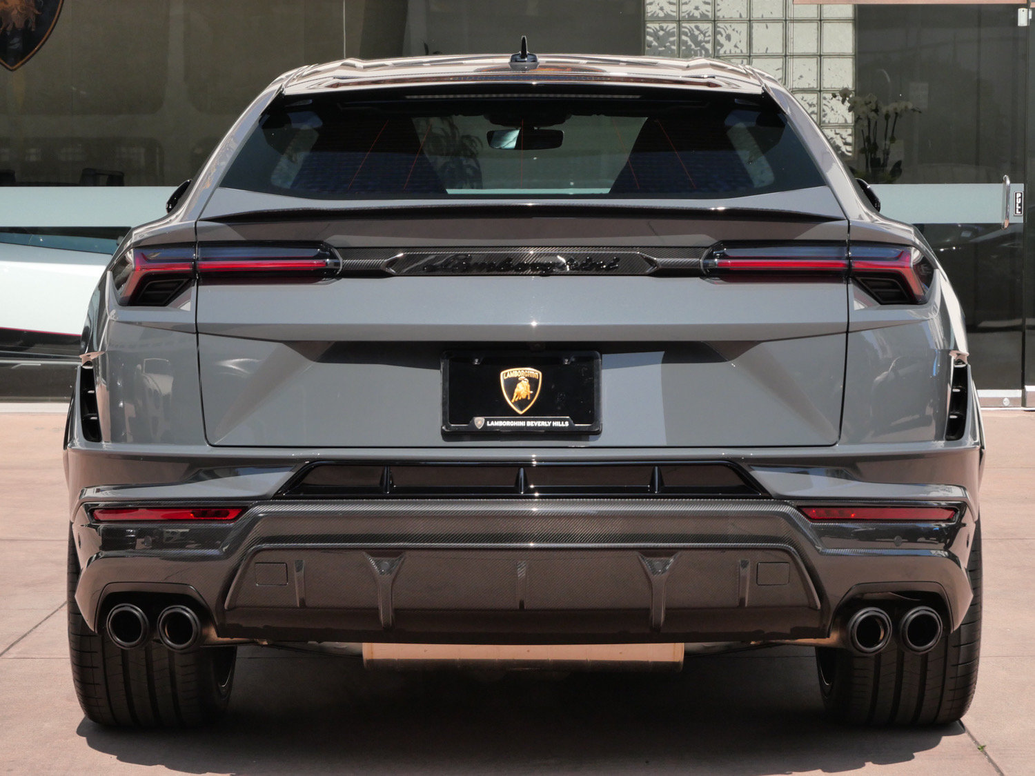 Used 2024 Lamborghini Urus Performante AWD/4WD image 4