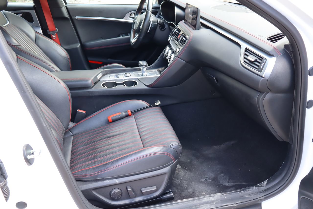 Used 2023 Genesis G70 2.0T w/ Sport Prestige Package RWD image 16