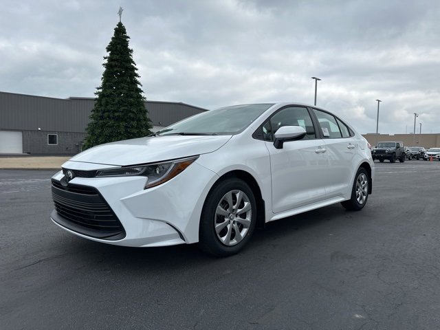 New 2026 Toyota Corolla LE image 3