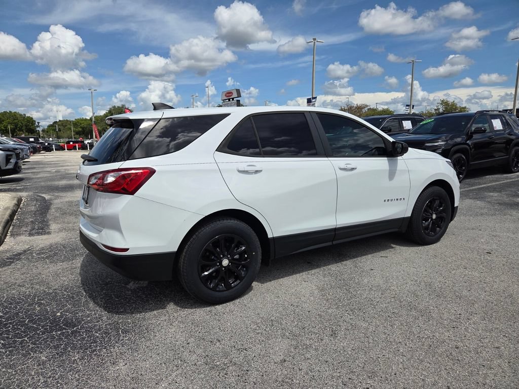 Used 2021 Chevrolet Equinox LS w/ LS Convenience Package FWD image 13