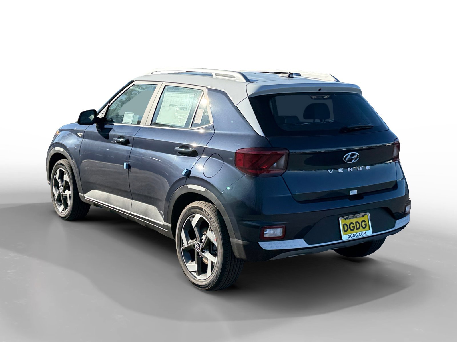 New 2026 Hyundai Venue SEL FWD image 3
