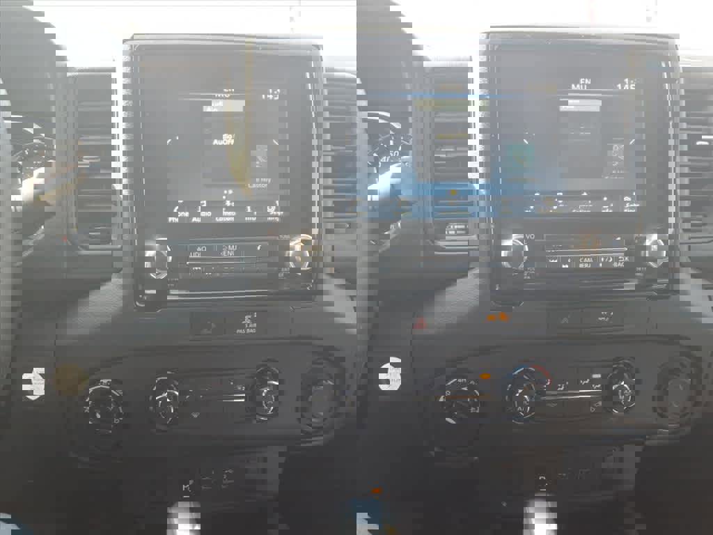 Used 2022 Nissan Frontier S w/ Technology Package image 13