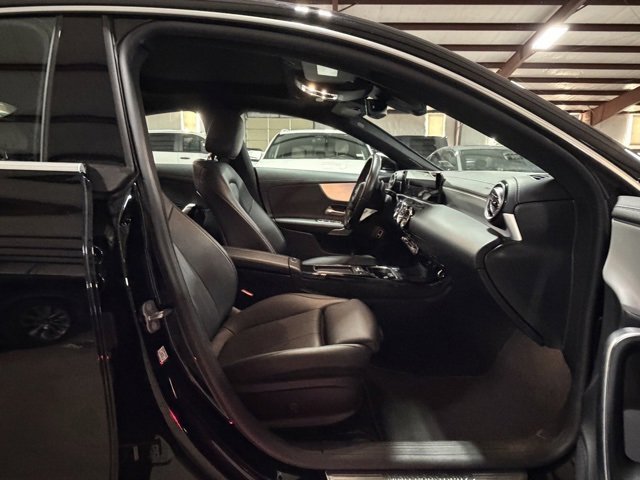 Used 2025 Mercedes-Benz CLA 250 image 11
