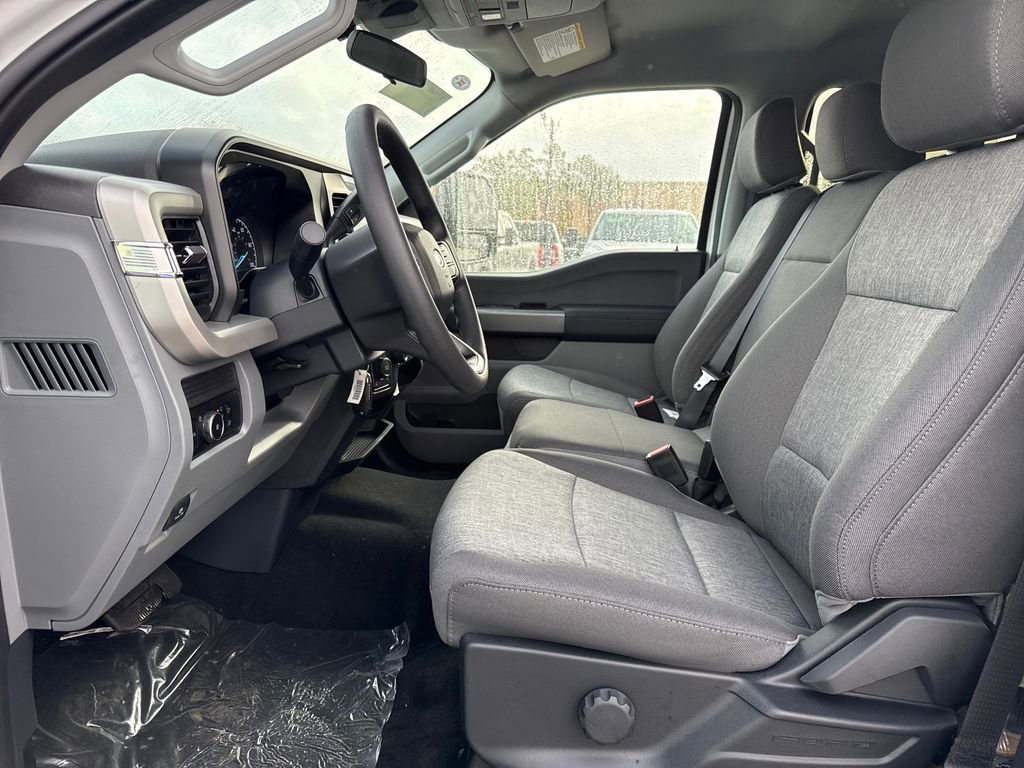 New 2026 Ford F250 4x4 Crew Cab Super Duty image 18