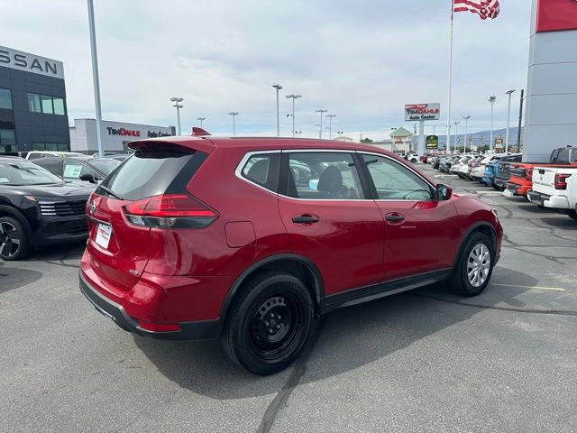 Used 2017 Nissan Rogue S AWD/4WD image 12