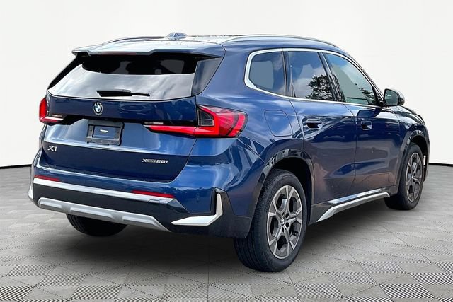 Used 2023 BMW X1 xDrive28i w/ Premium Package AWD/4WD image 5