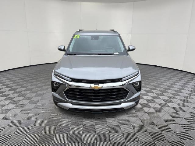 Used 2025 Chevrolet TrailBlazer LT FWD image 13