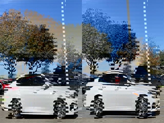 Used 2020 Kia Optima Premium image 3