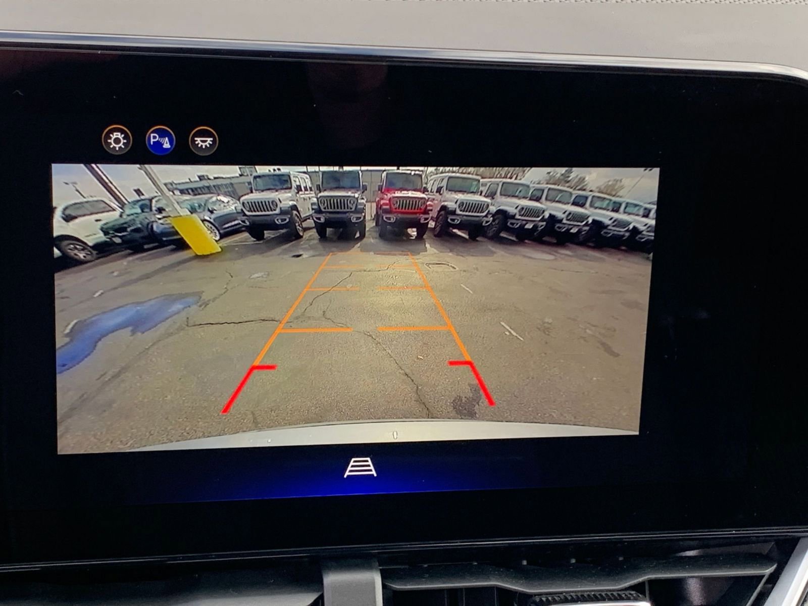 Used 2025 Chevrolet Equinox LT image 17