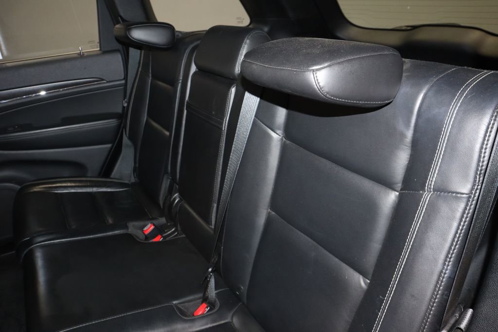 Used 2017 Jeep Grand Cherokee Limited image 22