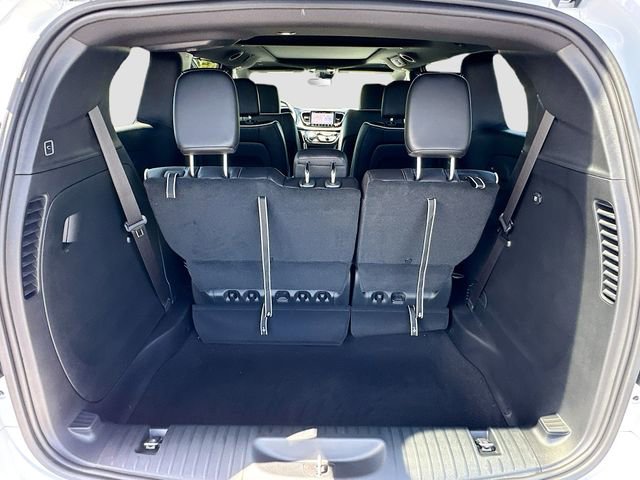 New 2026 Chrysler Pacifica Limited image 5