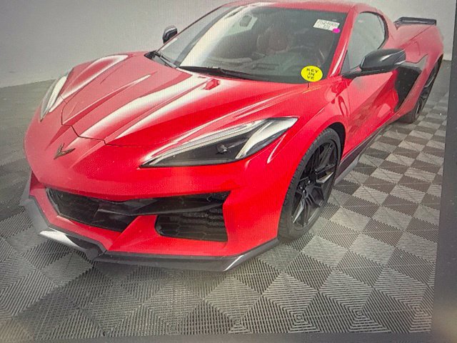 Used 2023 Chevrolet Corvette Z06 RWD image 2