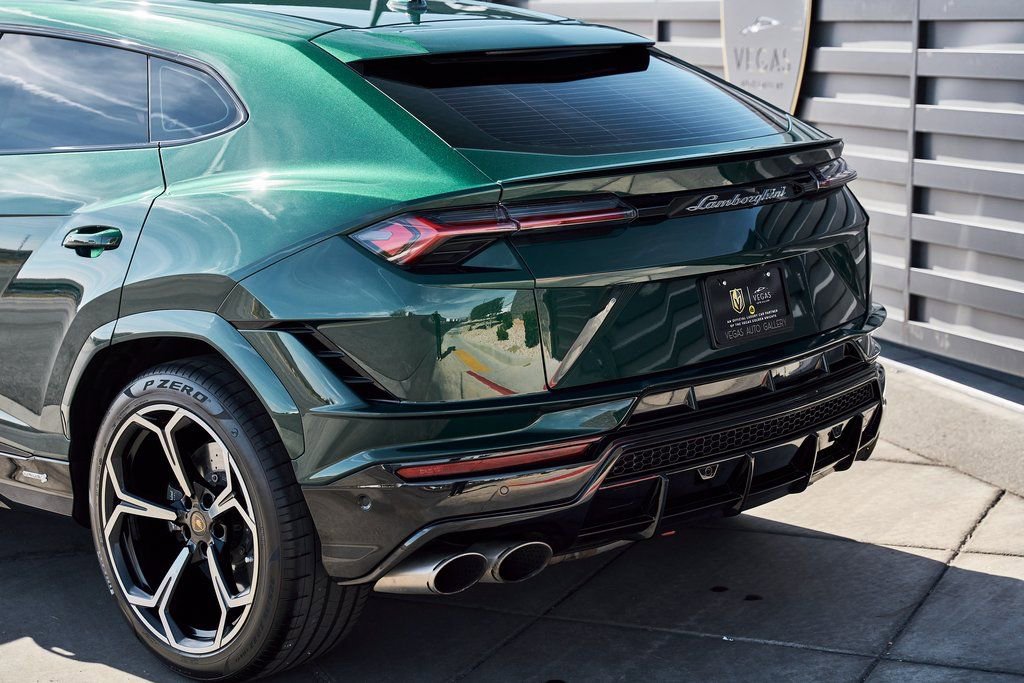 Used 2023 Lamborghini Urus S AWD/4WD image 11