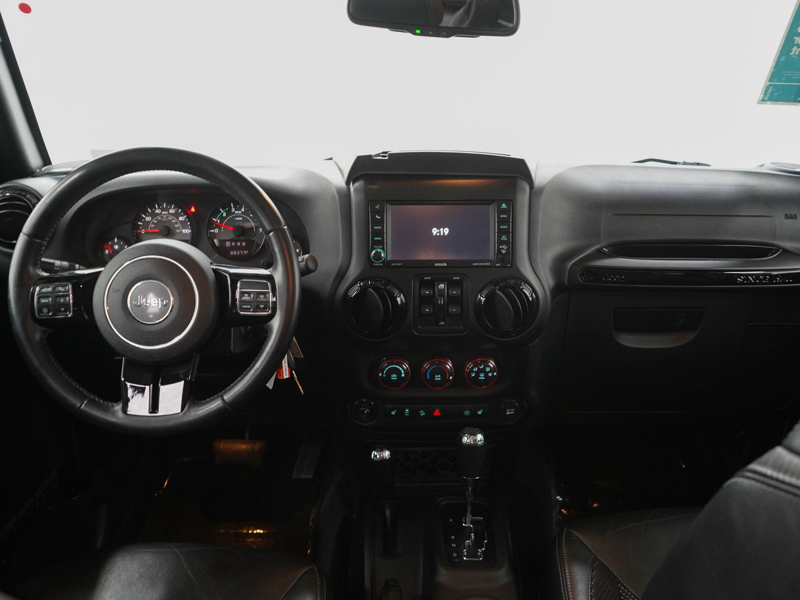 Used 2016 Jeep Wrangler Unlimited Sahara AWD/4WD image 15