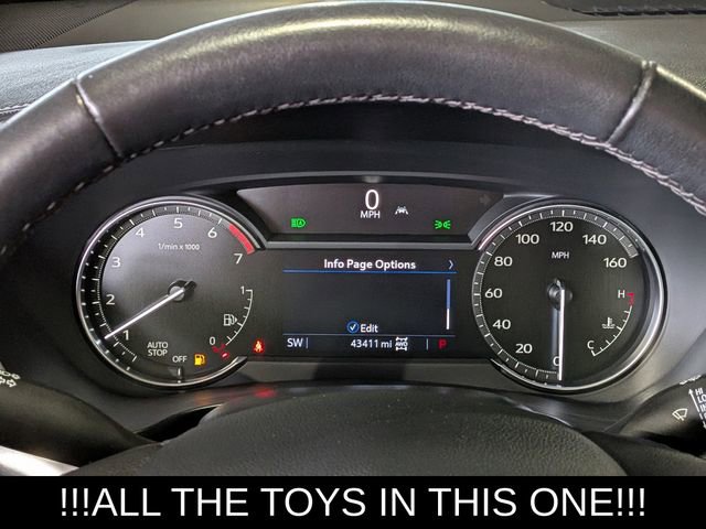 Used 2023 Cadillac XT4 Luxury w/ Cold Weather Package AWD/4WD image 35