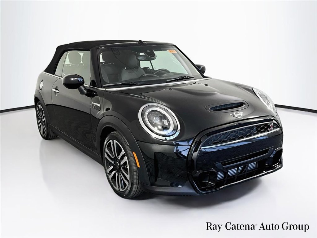 Used 2024 MINI Cooper S FWD image 1