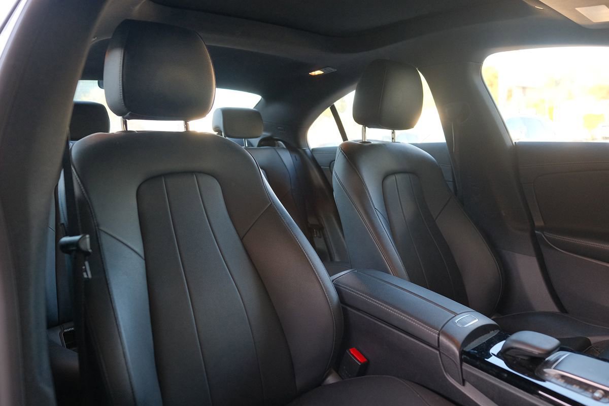 Used 2021 Mercedes-Benz CLA 250 image 24