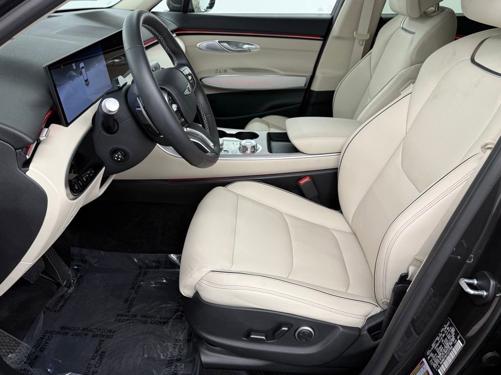 Used 2026 Genesis GV70 2.5T Advanced image 18