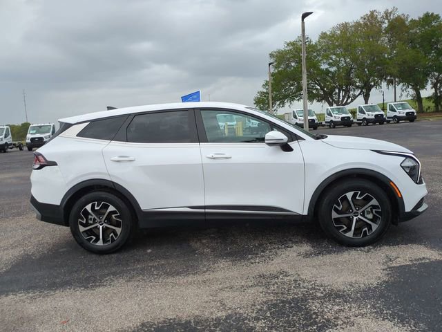 Used 2023 Kia Sportage EX image 4