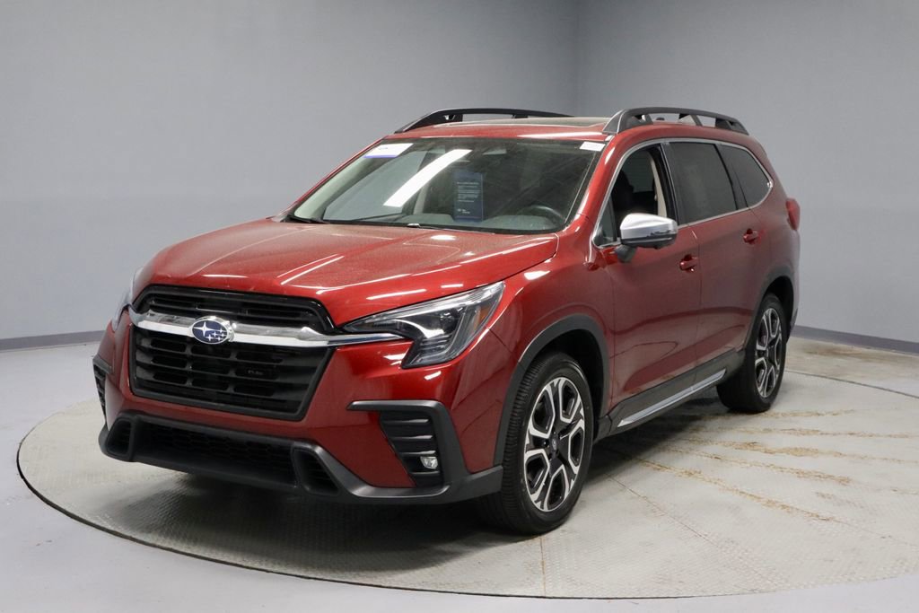 Used 2023 Subaru Ascent Limited w/ Technology Package AWD/4WD image 8