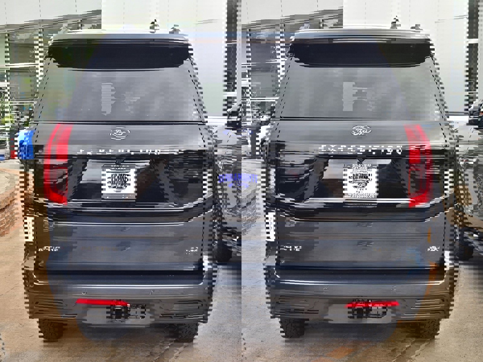 New 2025 Ford Expedition Max Active image 5