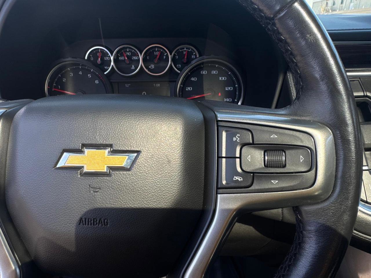 Used 2021 Chevrolet Tahoe LT w/ Luxury Package image 9