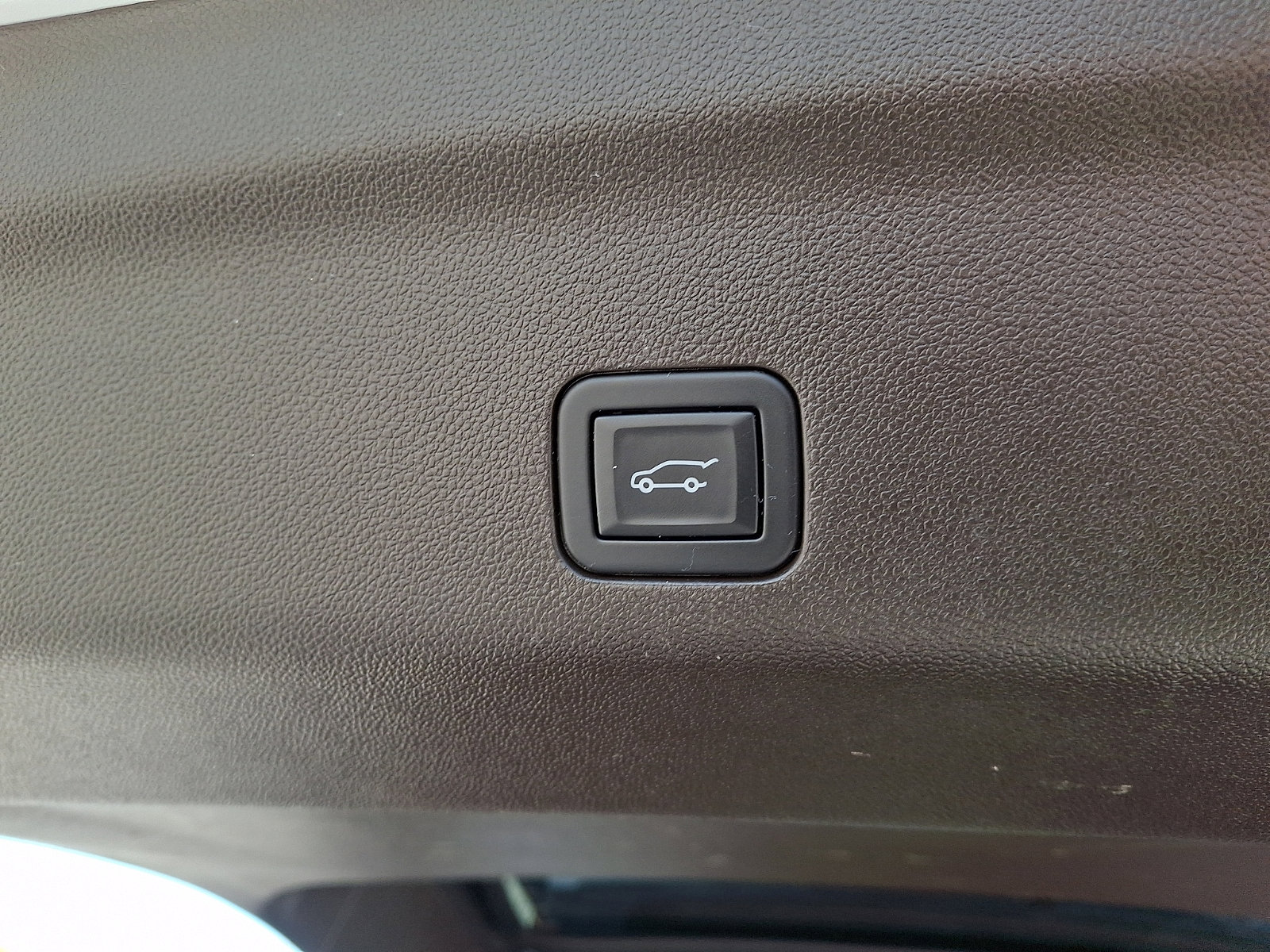 Used 2024 Chevrolet Tahoe LT image 32