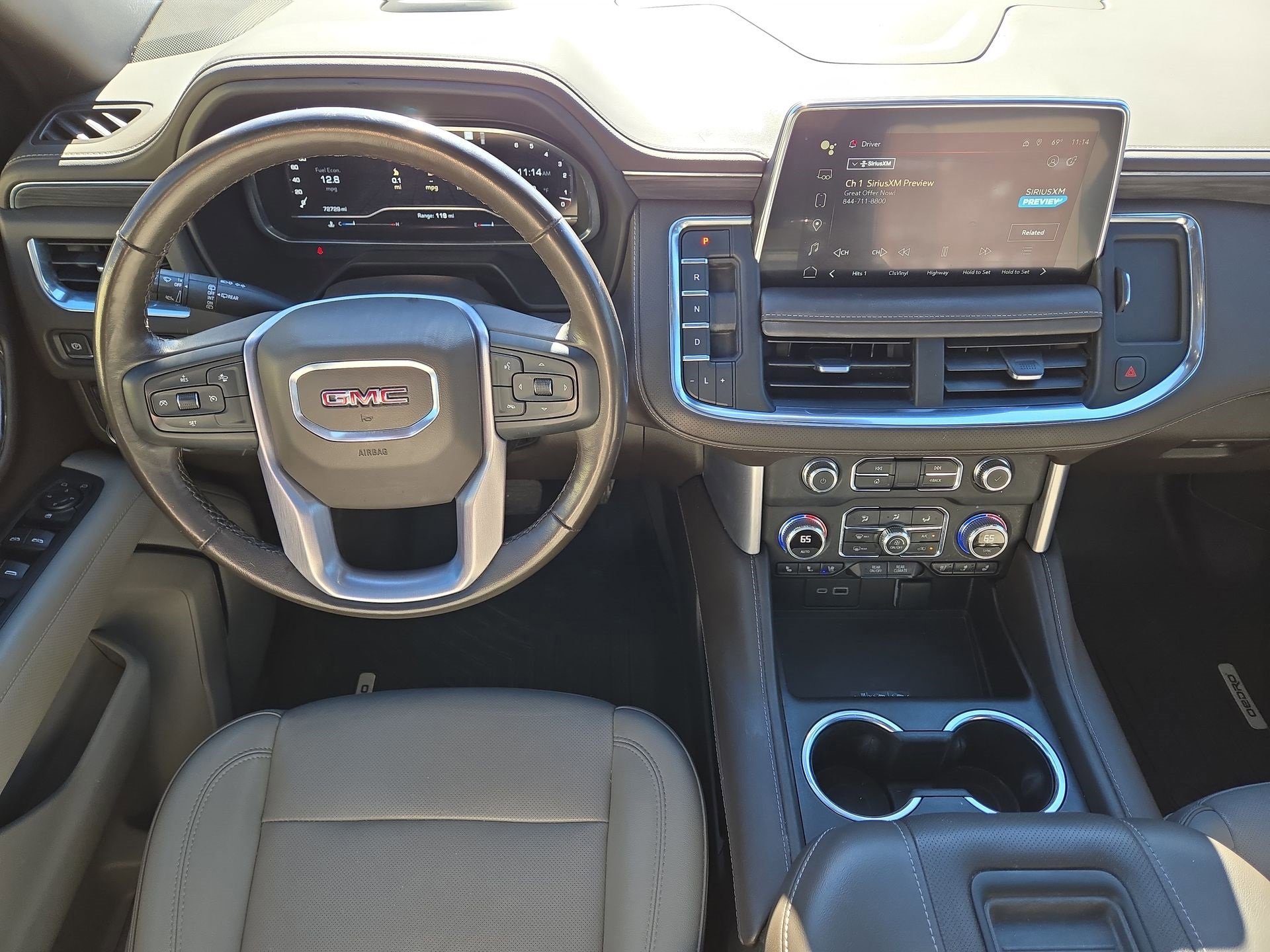 Used 2023 GMC Yukon SLT image 14