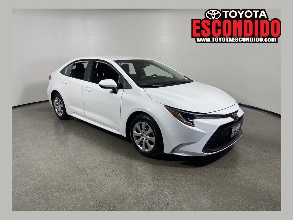 Certified 2024 Toyota Corolla LE FWD image 1
