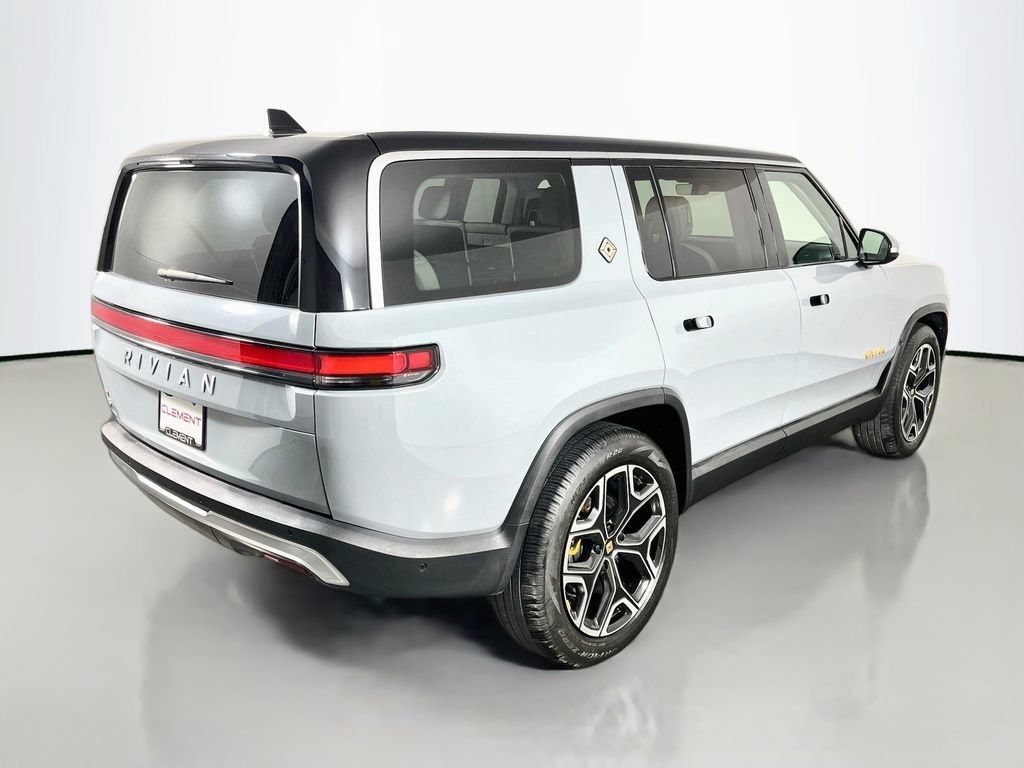Used 2024 Rivian R1S Adventure AWD/4WD image 7