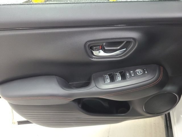 Used 2025 Honda HR-V Sport image 18