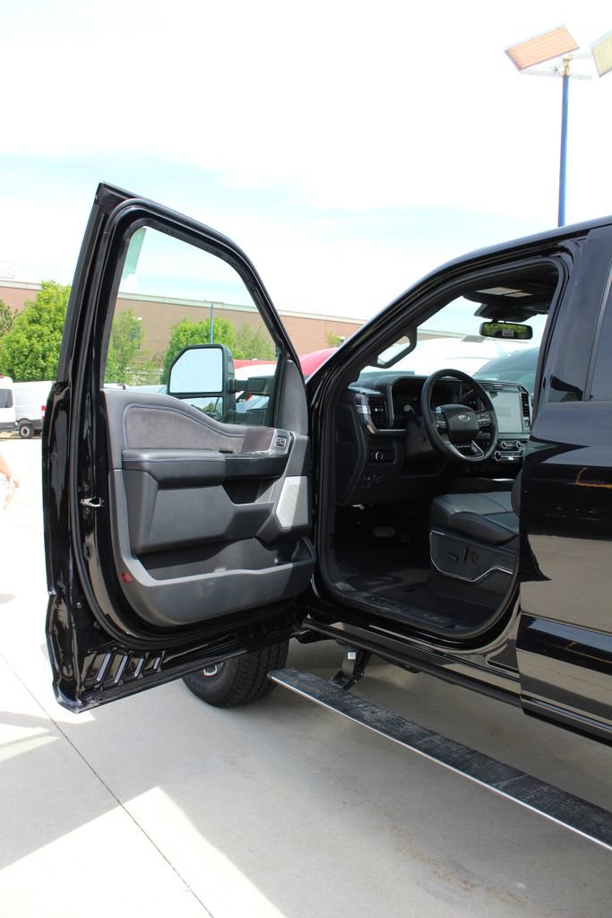 New 2026 Ford F350 Platinum w/ FX4 Off-Road Package AWD/4WD image 30