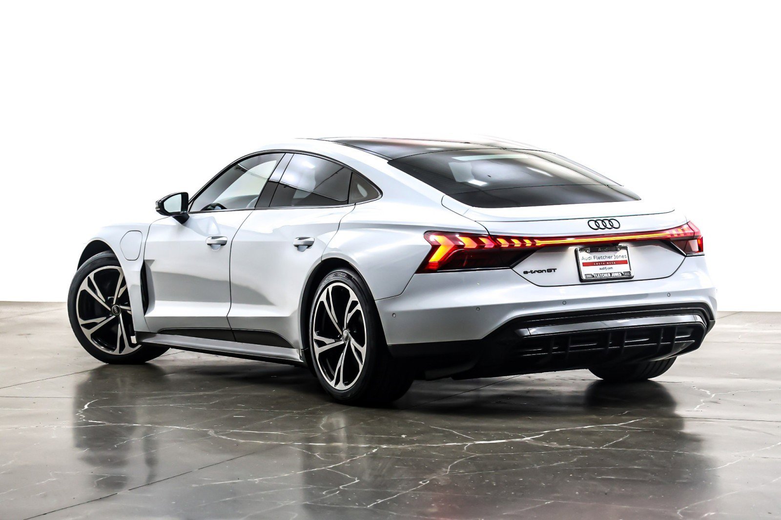 Used 2024 Audi RS e-tron GT image 13