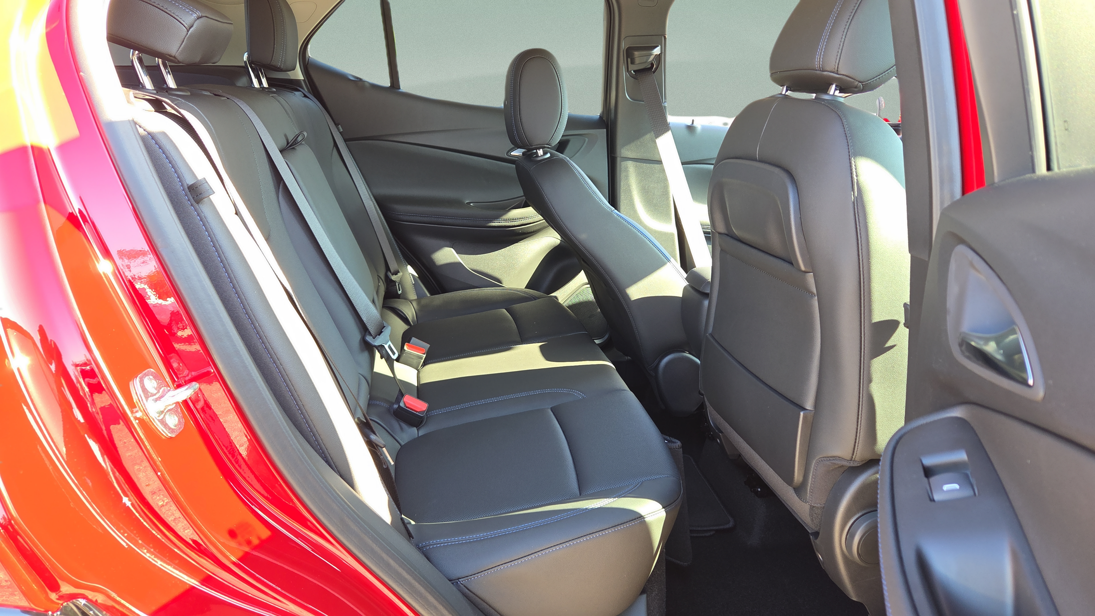 New 2026 Buick Encore GX Sport Touring w/ Advanced Technology Package FWD image 25
