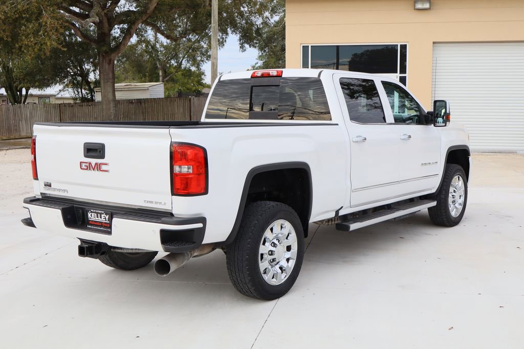 Used 2019 GMC Sierra 2500 Denali w/ Duramax Plus Package image 8