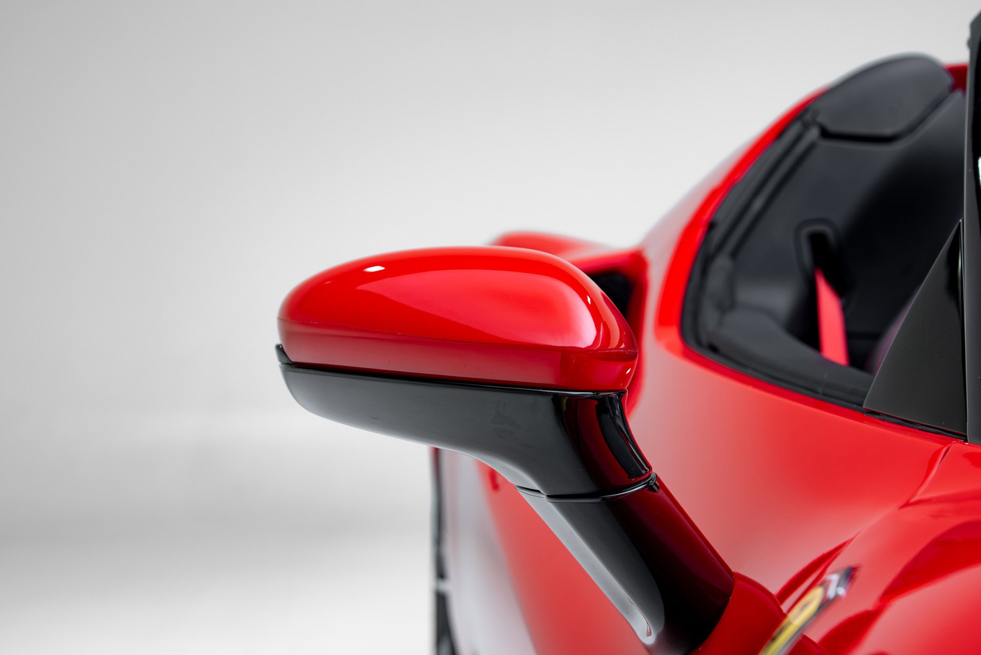 Used 2023 Ferrari 296 GTS RWD image 17
