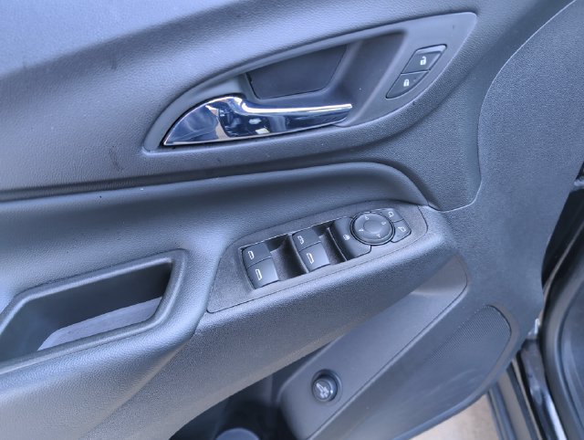 Used 2020 Chevrolet Equinox LT w/ Driver Convenience Package FWD image 14